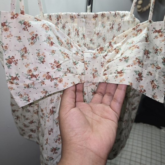 Floral Print Camisole with Bow Accent - Picture 4 of 9
